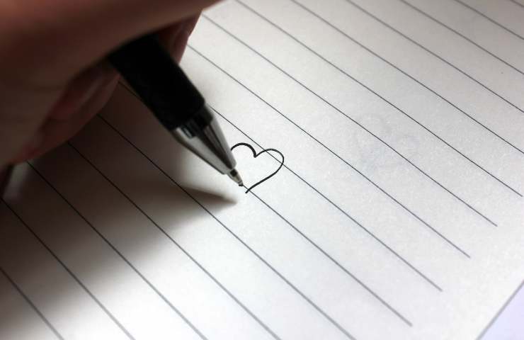 cuore disegnato a penna