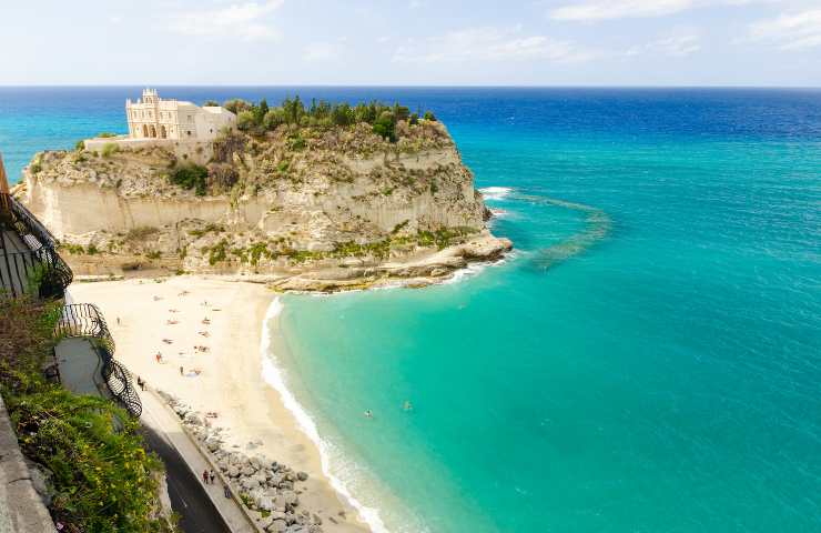 spiaggia di tropea in calabria
